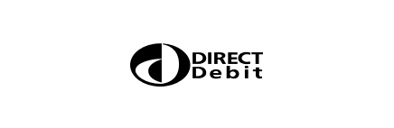 Das Logo von Direct Debit, engl. für Lastschrift. Es besteht aus einem schwarzen Kreis. In diesem ist der kleine Buchstabe d in geschwungener Form und in der Farbe weiß - er füllt den schwarzen Kreis fast komplett aus. Rechts daneben steht in schwarzen Versalien DIRECT und darunter groß geschrieben Debit, ebenfalls in schwarz.