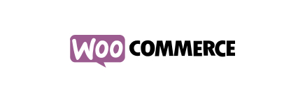 Das Logo des freien Plug-in WooCommerce für WordPress. Es besteht aus einer lila Sprechblase in dieser ist in dicken weißen Versalien Woo geschrieben. Rechts daneben steht in dicken schwarzen Versalien das Wort Commerce.